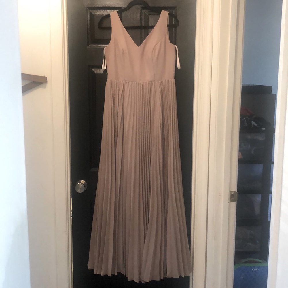 Attended a wedding as a bridesmaid. I’m 5’5 sz8